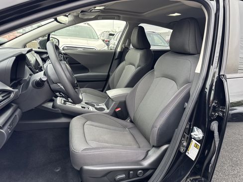 Used 2024 Subaru Crosstrek 2.0i Premium AWD/4WD image 3