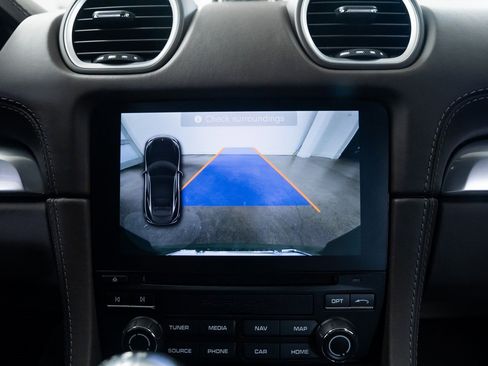 Used 2017 Porsche 718 Cayman S image 13