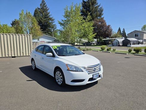 Used 2015 Nissan Sentra SV FWD image 3