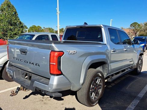 Used 2024 Toyota Tacoma TRD Sport image 5