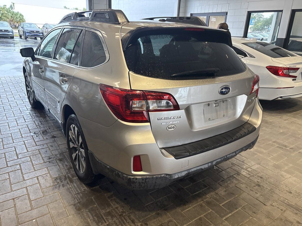 Used 2015 Subaru Outback 2.5i Limited AWD/4WD image 6