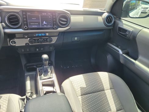 Certified 2023 Toyota Tacoma SR5 w/ Technology Package image 18