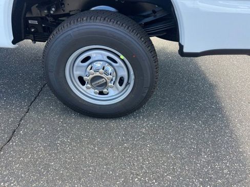 New 2026 Ford F350 XL w/ XL Chrome Package image 19