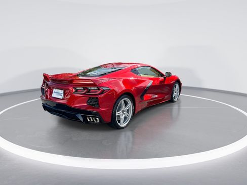 Used 2022 Chevrolet Corvette Stingray Premium Cpe w/ Z51 Performance Package RWD image 9