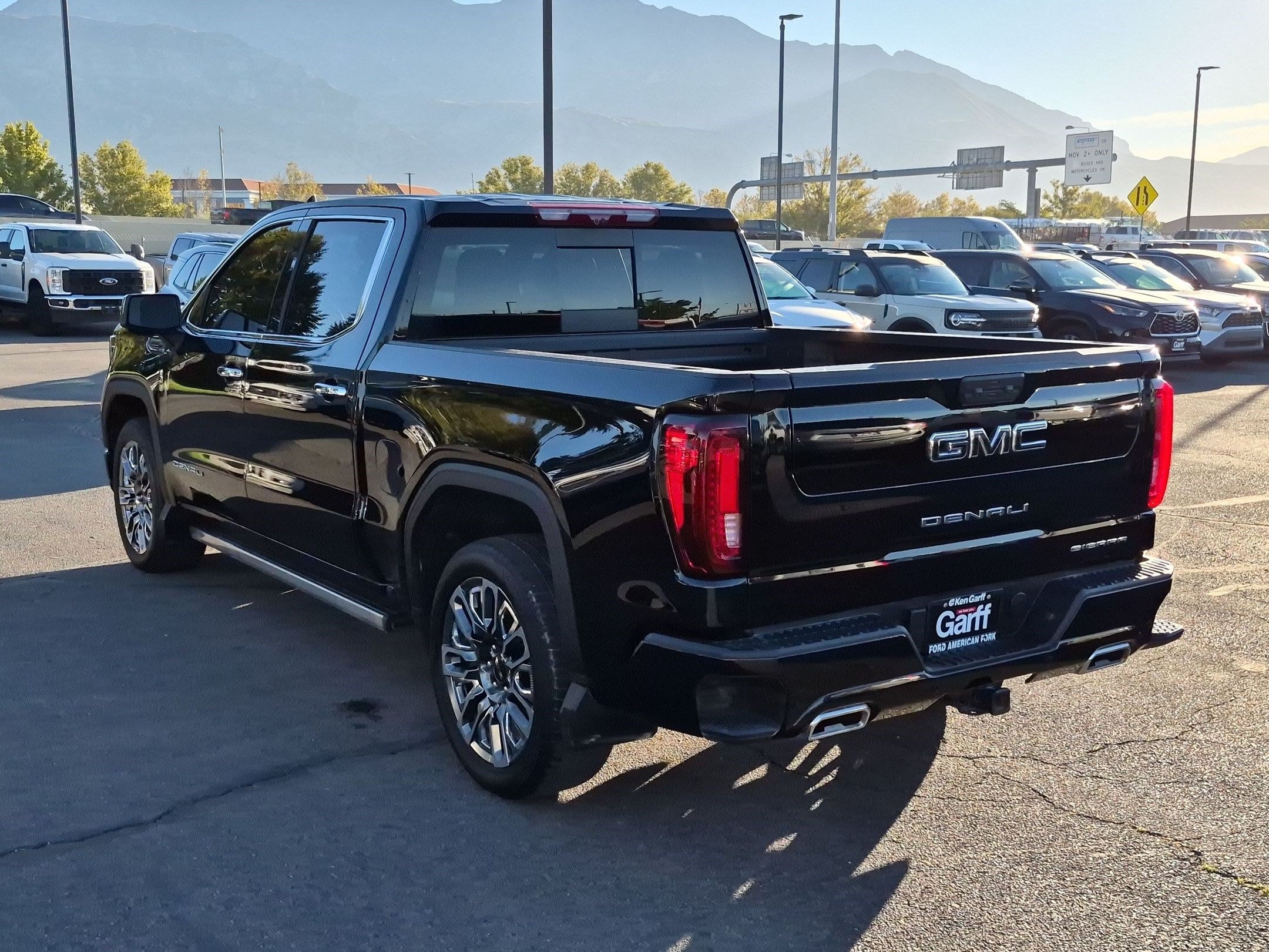 Used 2025 GMC Sierra 1500 Denali Ultimate AWD/4WD image 9