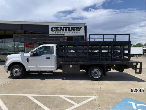 Used 2022 Ford F350 XL w/ Power Equipment Group RWD image 4