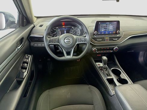 Used 2023 Nissan Altima 2.5 SV FWD image 23