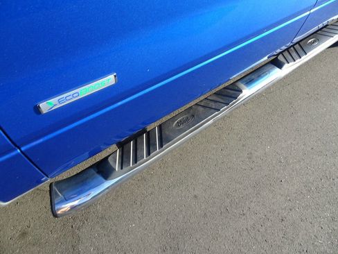 Used 2014 Ford F150 XLT w/ XLT Chrome Package image 9