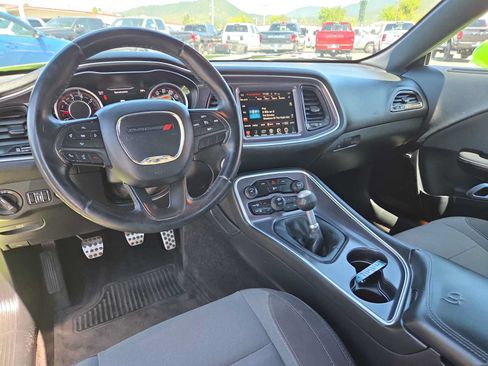 Used 2015 Dodge Challenger R/T w/ Quick Order Package 22B R/T RWD image 18