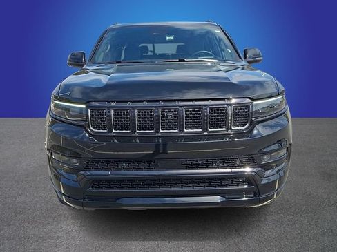 Used 2024 Jeep Grand Wagoneer Series III w/ Quick Order Packagew 28T AWD/4WD image 2