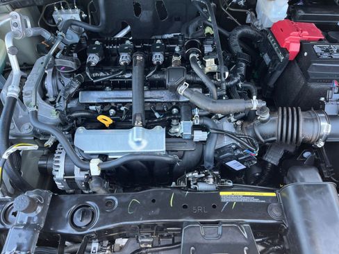 Used 2025 Nissan Versa SV FWD image 32