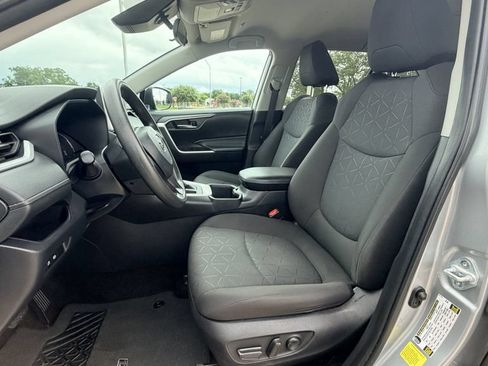 Used 2024 Toyota RAV4 XLE FWD image 24