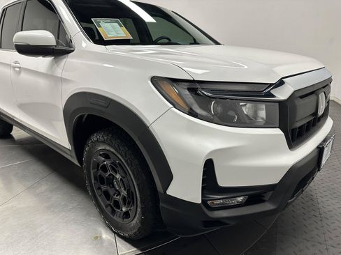 Certified 2025 Honda Ridgeline RTL+ image 3