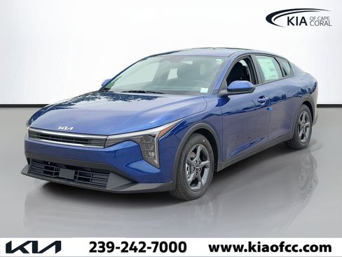 New 2026 Kia K4 FWD image 3