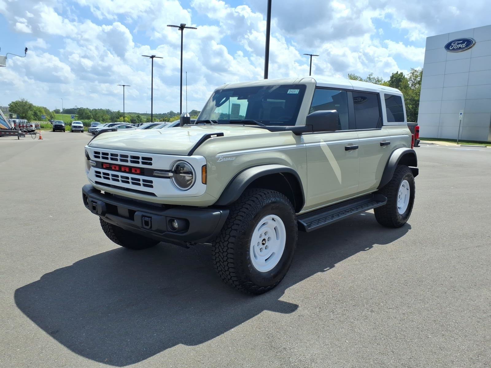New 2026 Ford Bronco Heritage Edition AWD/4WD image 7