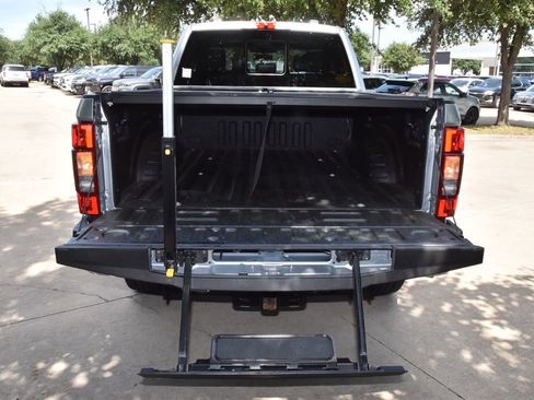 Used 2021 Ford F250 Lariat w/ Lariat Ultimate Package AWD/4WD image 38