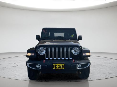 Used 2022 Jeep Gladiator Overland w/ Cold Weather Group AWD/4WD image 2
