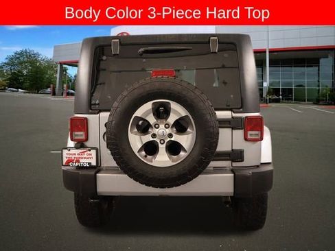 Used 2018 Jeep Wrangler Unlimited Sahara image 4