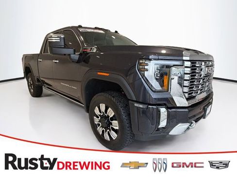 Used 2026 GMC Sierra 3500 Denali w/ Technology Package AWD/4WD image 1