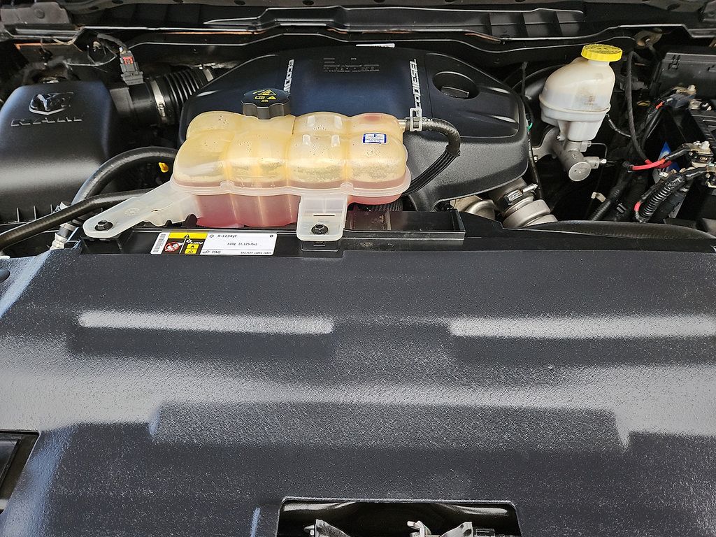 Used 2019 RAM 1500 Tradesman w/ Chrome Appearance Group RWD image 9