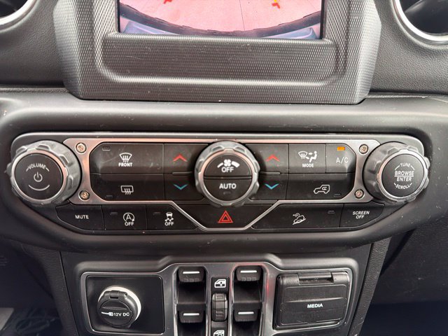 Certified 2020 Jeep Wrangler Unlimited Sahara w/ LED Lighting Group AWD/4WD image 25