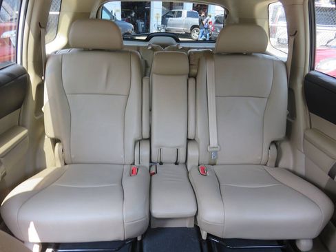 Used 2013 Toyota Highlander SE AWD/4WD image 22
