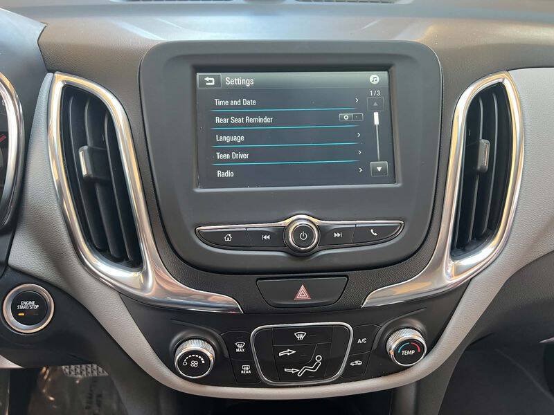 Used 2018 Chevrolet Equinox LS AWD/4WD image 40