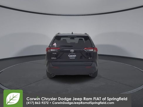 Used 2023 Toyota RAV4 XLE FWD image 13