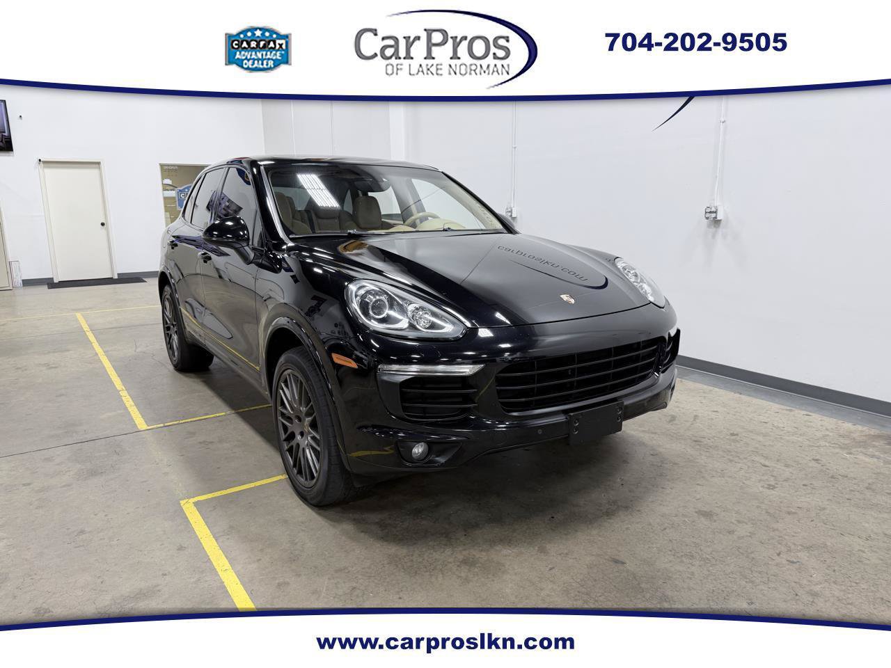 Used 2017 Porsche Cayenne Platinum Edition AWD/4WD image 1