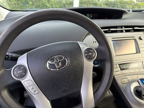 Used 2015 Toyota Prius Prime Plug-In Hybrid FWD image 27