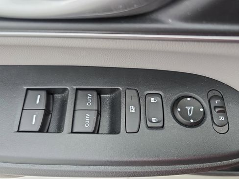 Used 2020 Honda CR-V EX-L image 28