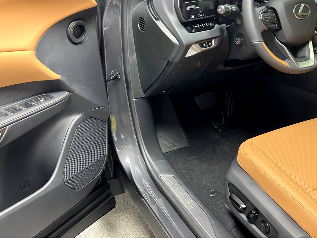 New 2026 Lexus RX 350h AWD/4WD image 8