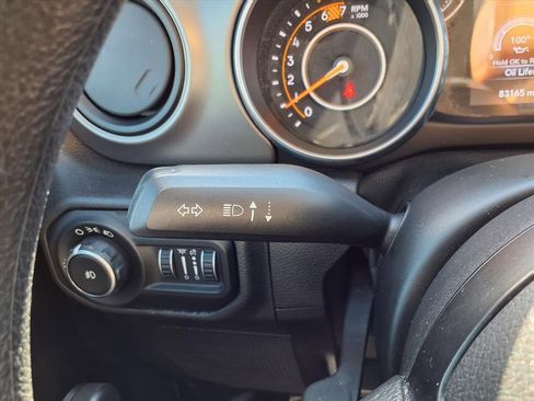 Used 2018 Jeep Wrangler Unlimited Sport image 16