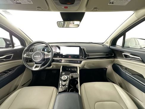 Used 2023 Kia Sportage EX AWD/4WD image 3
