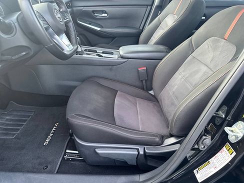 Used 2025 Nissan Sentra SR FWD image 14