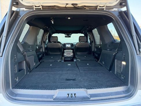 Used 2019 Ford Expedition Limited w/ Equipment Group 302A image 9