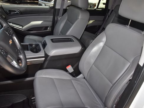 Used 2017 Chevrolet Tahoe LT RWD image 34