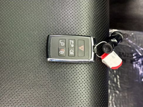 Used 2023 Jaguar F-PACE S image 42