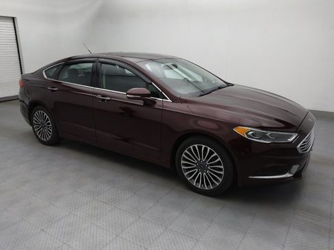 Used 2018 Ford Fusion SE w/ Fusion SE Technology Package image 11