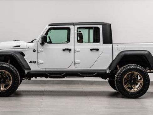 Used 2026 Jeep Gladiator Sport image 10