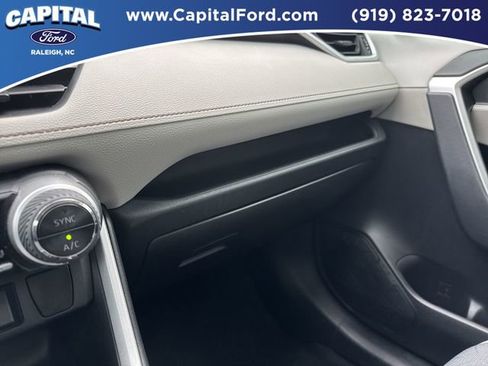 Used 2019 Toyota RAV4 XLE image 27