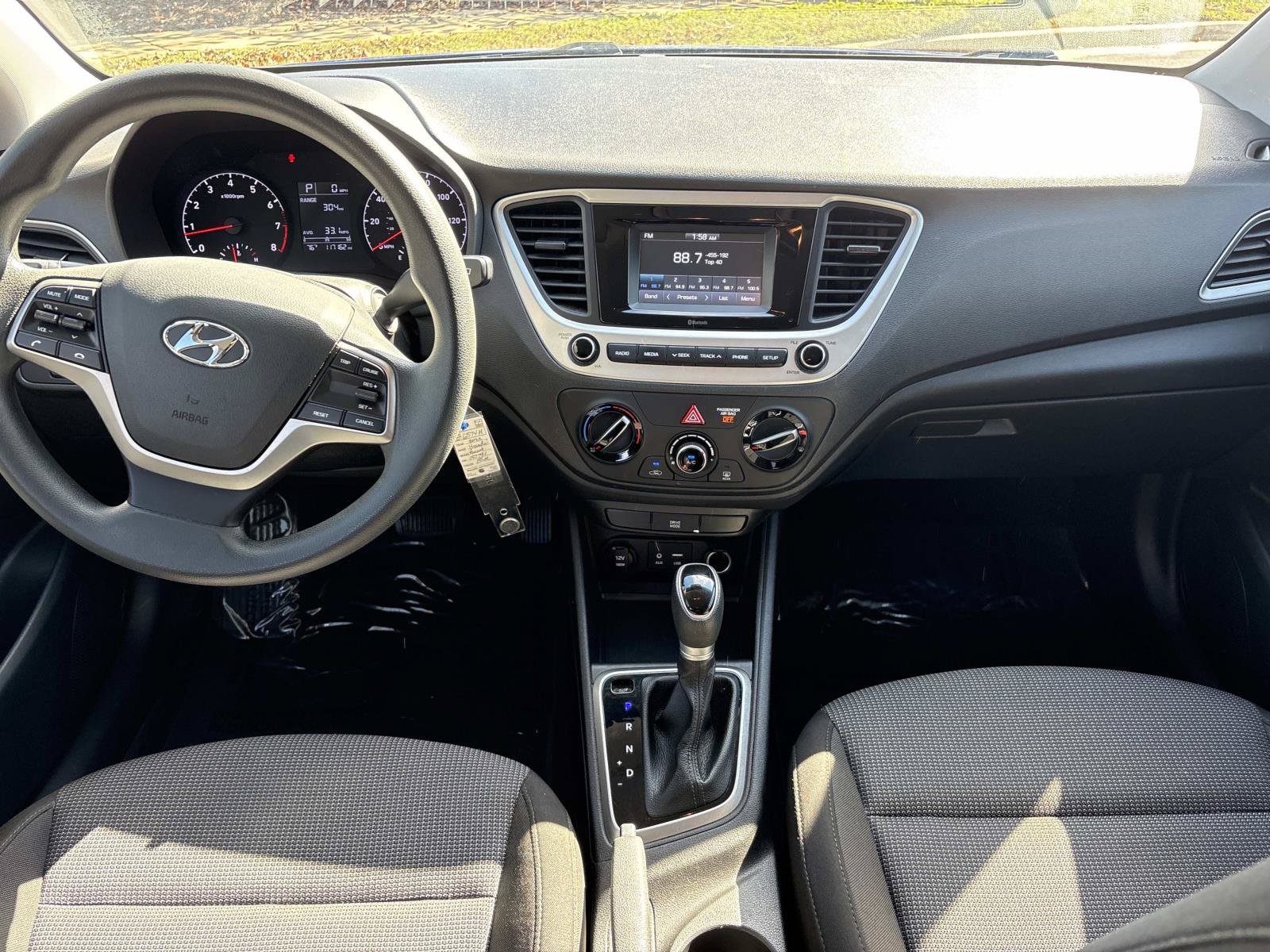 Used 2022 Hyundai Accent SE FWD image 28