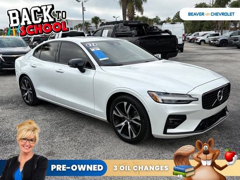 Used 2022 Volvo S60 B5 R-Design w/ Advanced Package FWD image 9