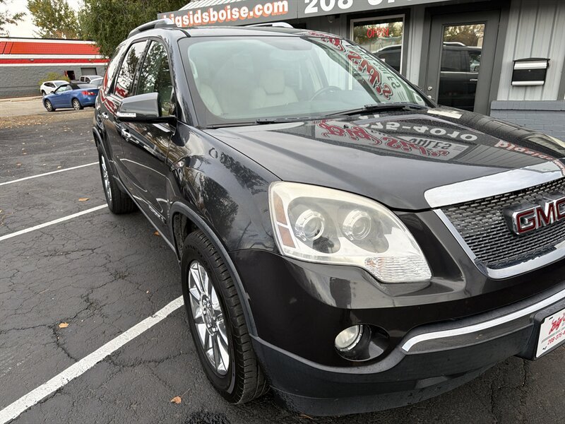 Used 2007 GMC Acadia SLT w/ Trailering Package AWD/4WD image 14