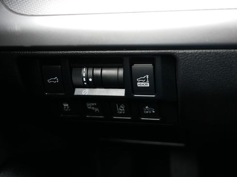 Used 2019 Subaru Outback 2.5i Premium image 26