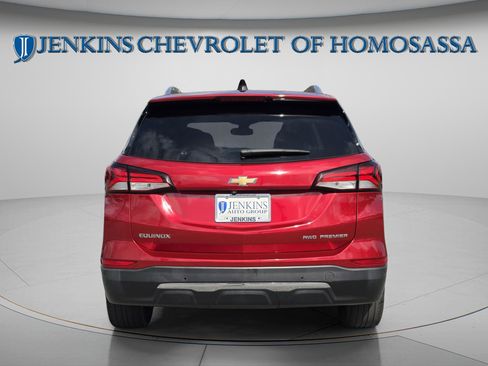 Used 2022 Chevrolet Equinox Premier AWD/4WD image 5