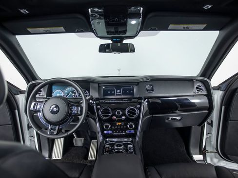 Used 2019 Rolls-Royce Cullinan AWD/4WD image 6