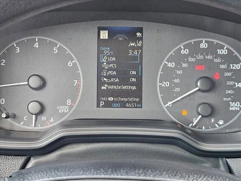 Used 2025 Toyota Corolla LE FWD image 10