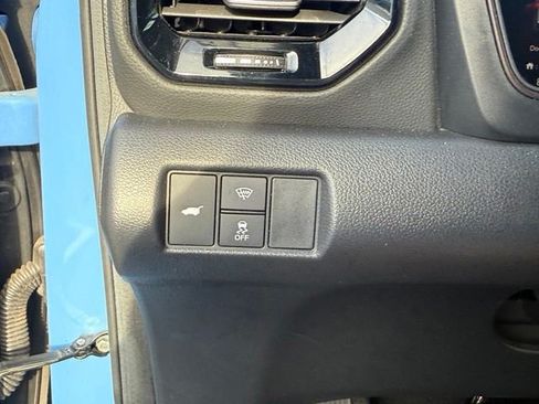 Used 2025 Honda Pilot TrailSport image 19