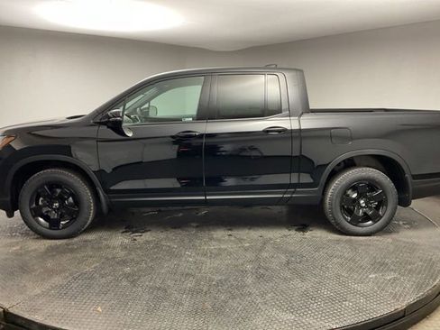 New 2026 Honda Ridgeline Black Edition image 4